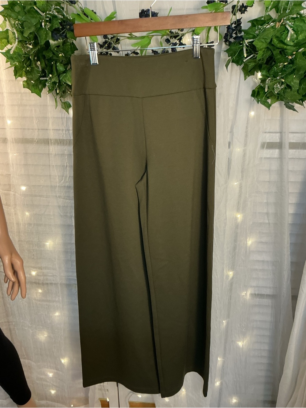 Dear Scarlett Wide-Leg pants - Olive Green